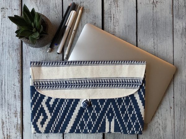 ručně tkaná taška Midnight 12″ z Laosu