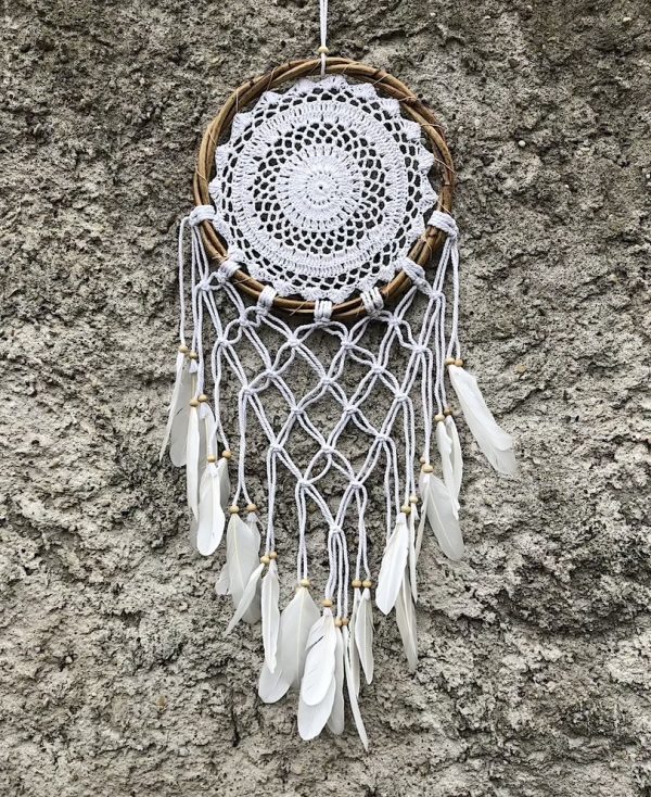 ručně vyrobený lapač snů ratanový s macramé 85 cm