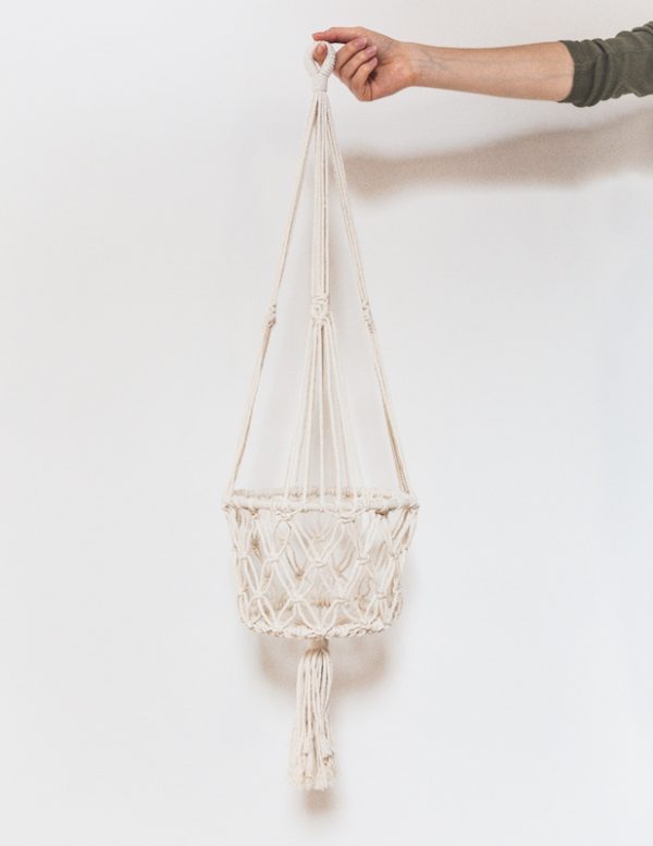 závěsný květináč macramé smetanový průměr 14 cm