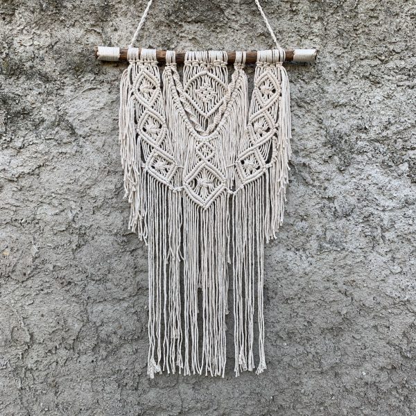 závěsná dekorace na zeď macramé Balangan detail