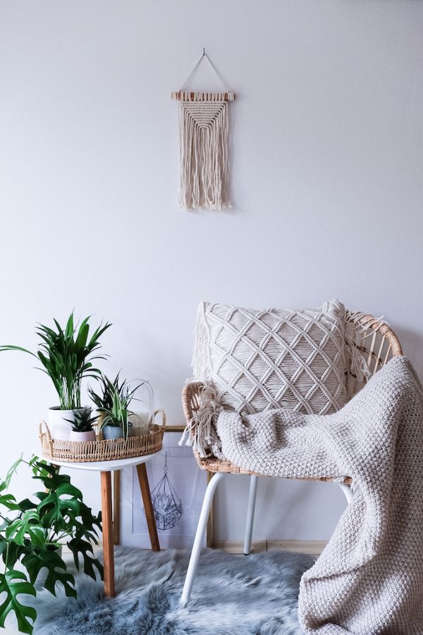 závěsná dekorace macramé Minimalistic v interiéru