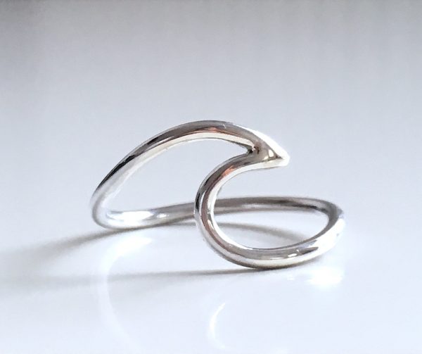 stříbrný prsten Wave ze stříbra o ryzosti Ag925