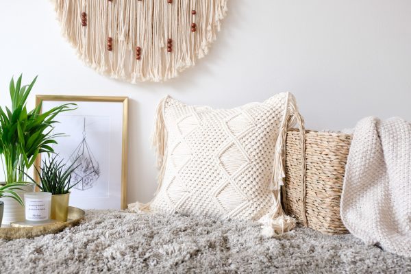 Ručně vyrobený macramé polštář Meadows z Bali