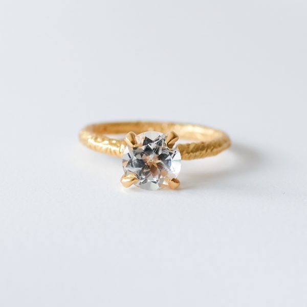 prsten-stribrny-pozlaceny-luxusni-a-kvalitni-rucni-vyroba-detail
