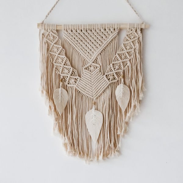 zavesna-dekorace-na-zed-macrame-detail