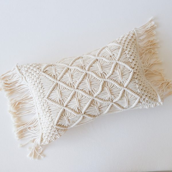 macrame-polstar-bily-maly