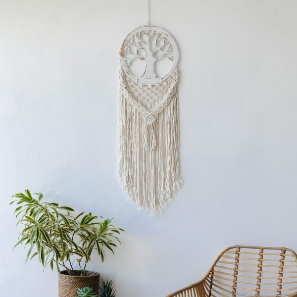 originalni-macrame-dekorace-se-drevem