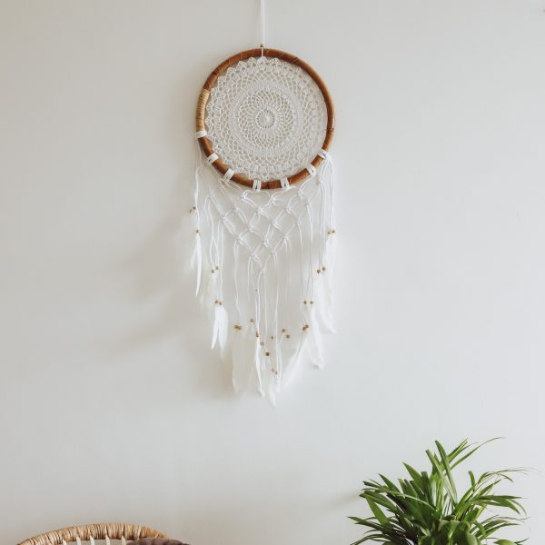 Lapač snů bílý v bambusovém kruhu s macramé 110 cm - Image 2