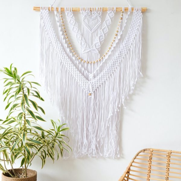 macrame-novy-trend-pletene-dekorace-zavesna-boho-styl-rucni-vyroba