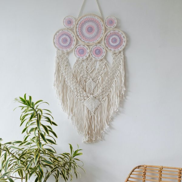 macrame-novy-trend-pletene-dekorace-zavesna-boho-styl-rucni-vyroba