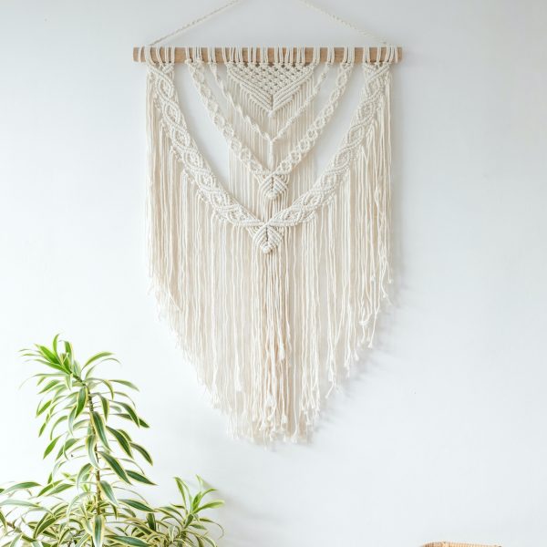 macrame-novy-trend-pletene-dekorace-zavesna-boho-styl-rucni-vyroba