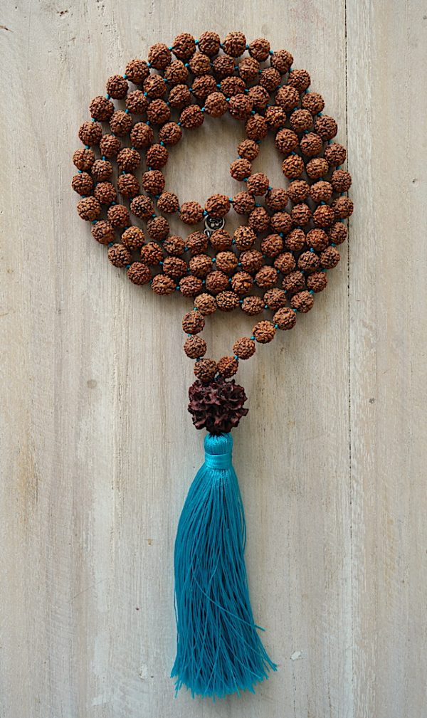 Rudraksha s velkým Bindu - různé barvy střapce - Image 9