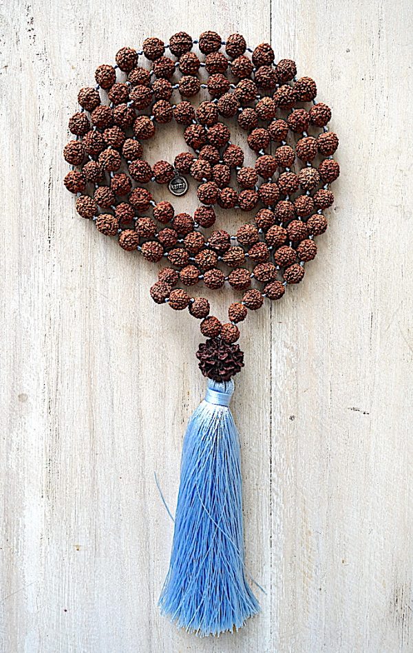 Rudraksha s velkým Bindu - různé barvy střapce - Image 4