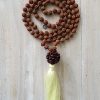 Rudraksha s velkým Bindu - různé barvy střapce - Image 7