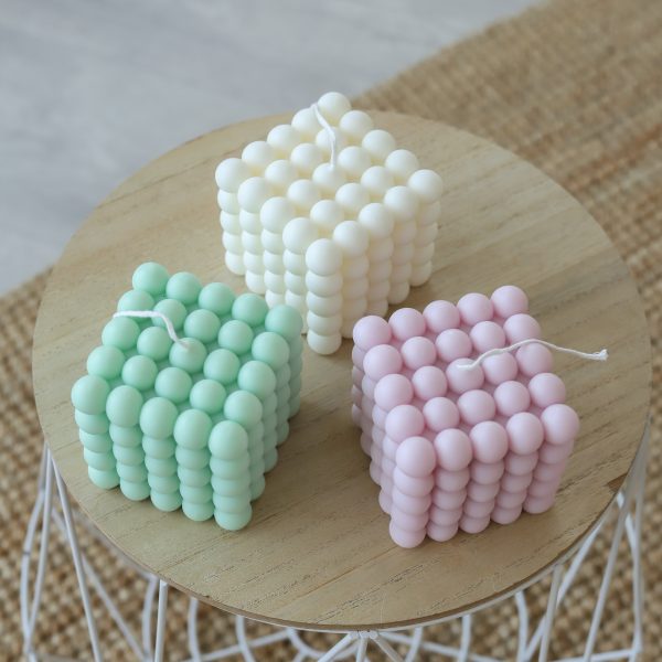 Designová svíčka Rubikon Anglická hruška a Frézie - Image 6