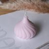 Designová svíčka Pusinka Levandule - Image 3