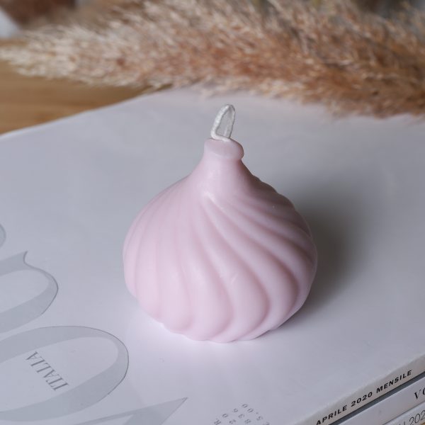 Designová svíčka Pusinka Levandule - Image 3