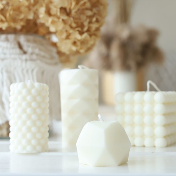 Designová svíčka Hexagon Anglická hruška a Frézie - Image 5