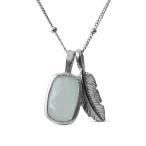 Stříbrný náhrdelník Chalcedon & Peříčko