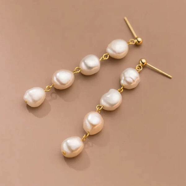 Pozlacené náušnice s perlami