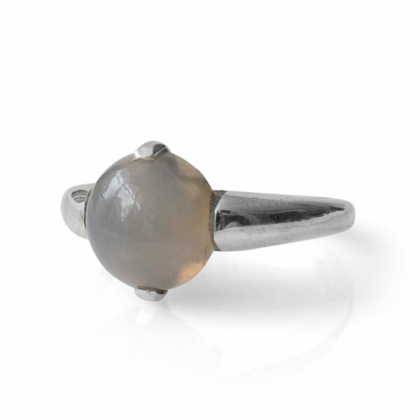 Stříbrný prsten s Chalcedonem grey