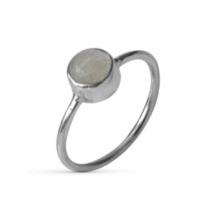 Stříbrný prsten s Měsíčním kamenem