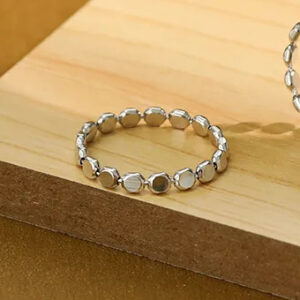 Stříbrný prsten Beads