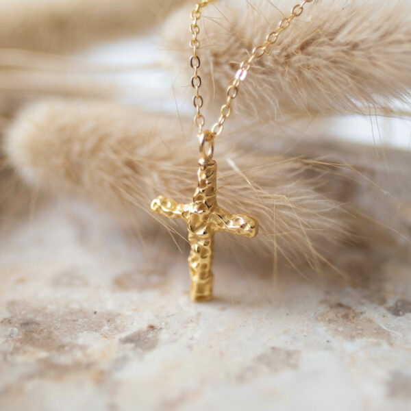 Pozlacený náhrdelník s Křížkem