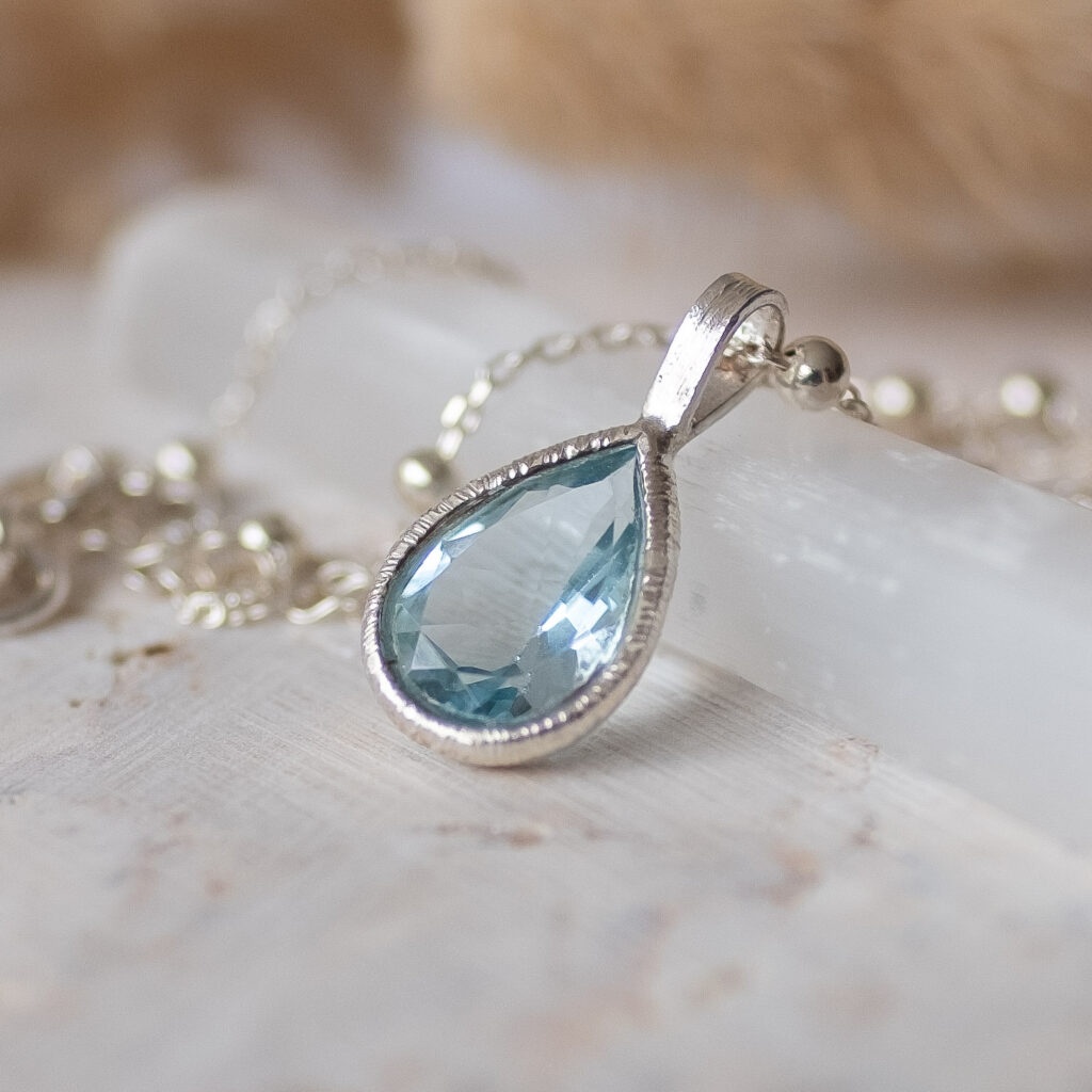 Kámen měsíce Dubna: Topaz