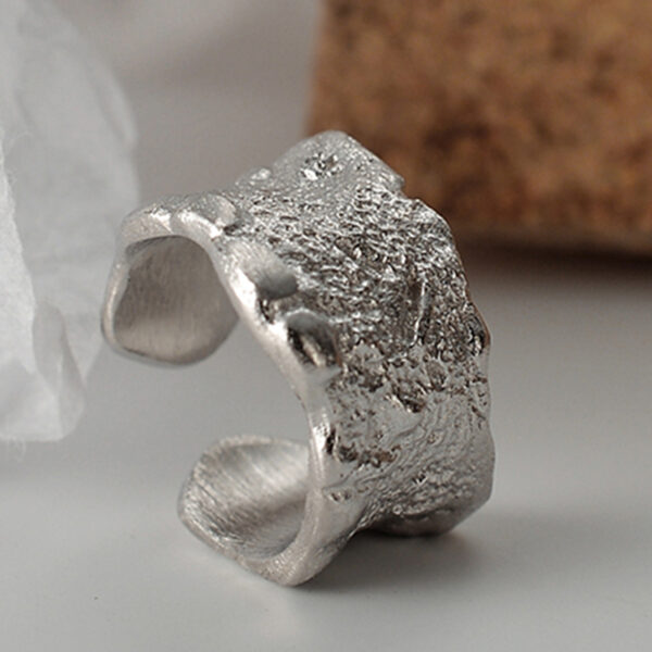 Stříbrné Ear Cuff Tepané velké