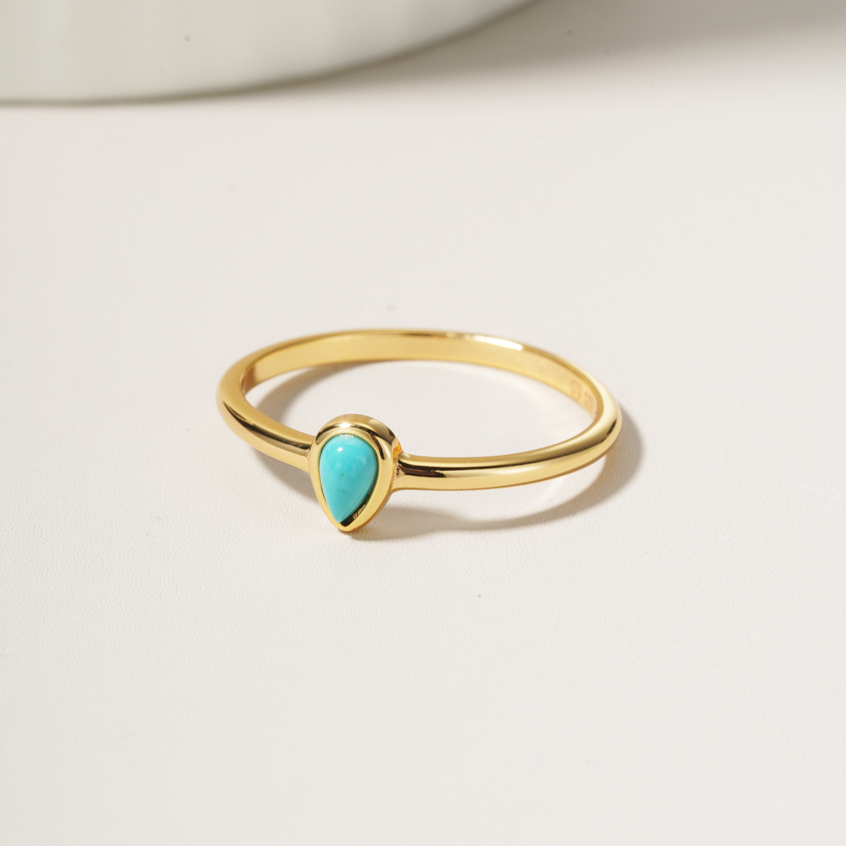 Pozlacený prsten s Tyrkysem
